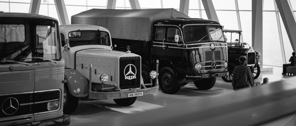 Mercedes-Benz L6500 & Mercedes-Benz LP 333